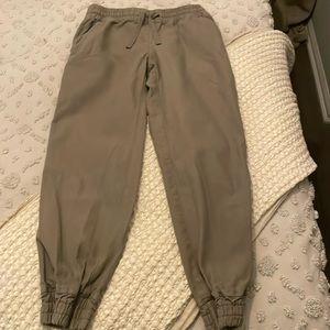 TNA Cargo Pants Size XS Olive Green